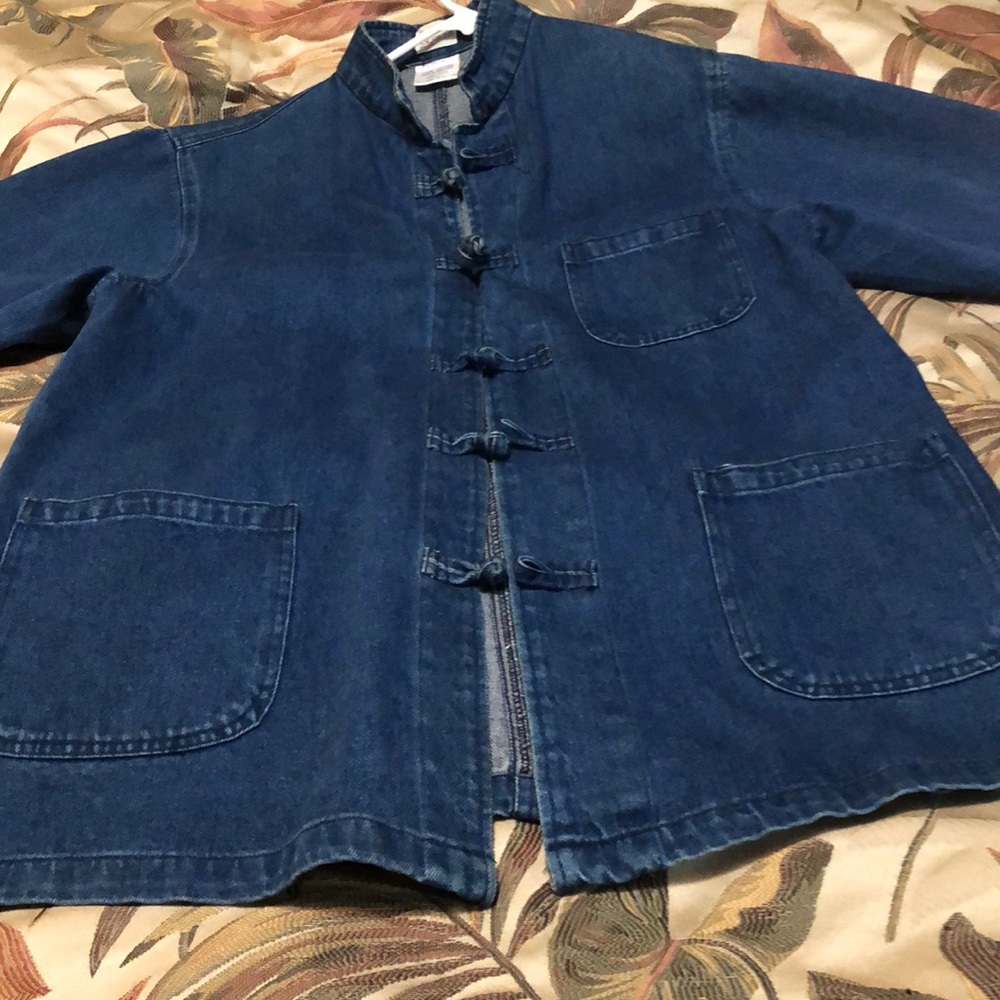 Denim jacket size M, fits like a L/XL, vintage